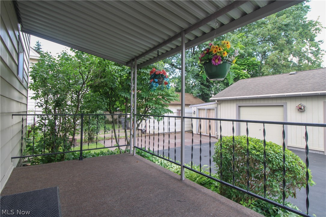 776 East Avenue SE Warren OH 44484