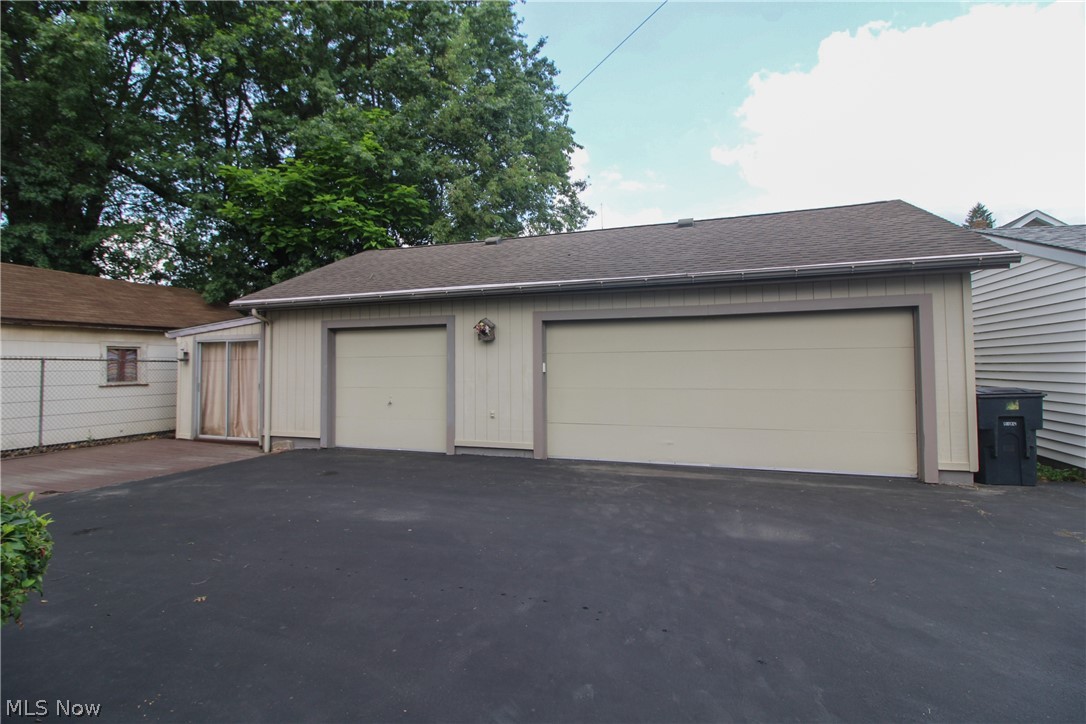 776 East Avenue SE Warren OH 44484