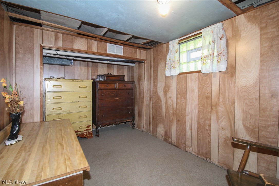 776 East Avenue SE Warren OH 44484
