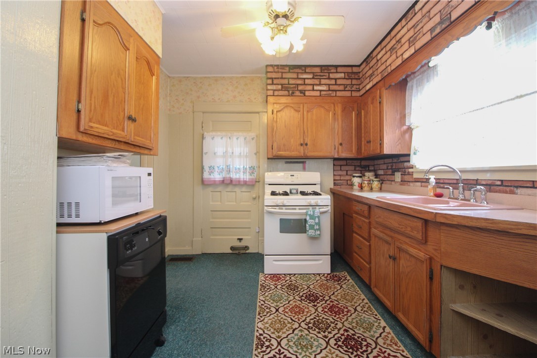 776 East Avenue SE Warren OH 44484
