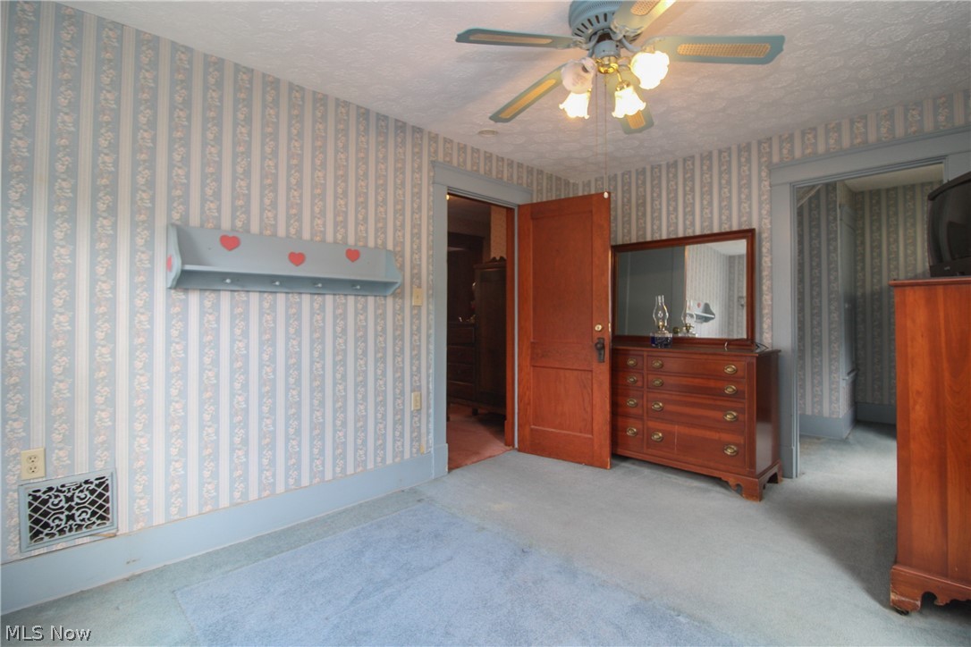 776 East Avenue SE Warren OH 44484