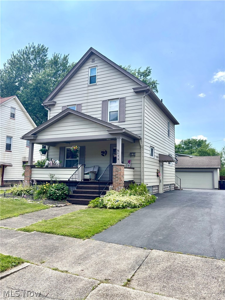 776 East Avenue SE Warren OH 44484