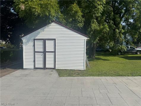 219 N Elm Street Orrville OH 44667