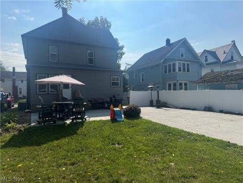 219 N Elm Street Orrville OH 44667