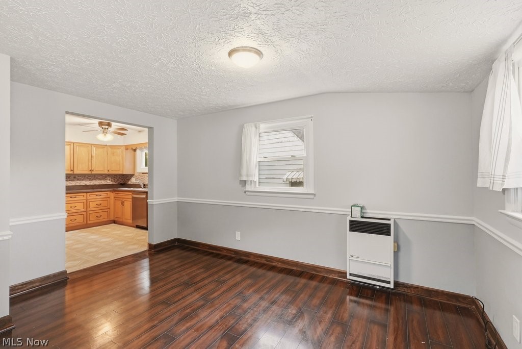 1637 Hanover Street Cuyahoga Falls OH 44221