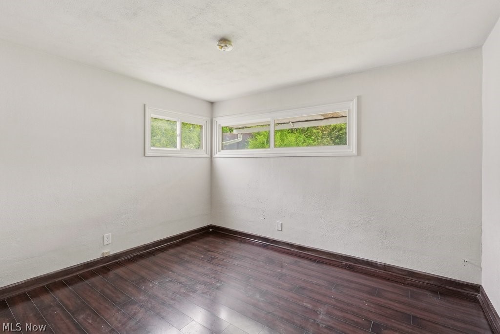 1637 Hanover Street Cuyahoga Falls OH 44221