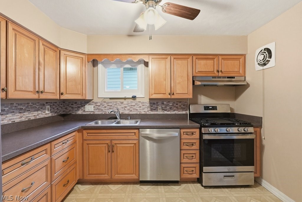1637 Hanover Street Cuyahoga Falls OH 44221