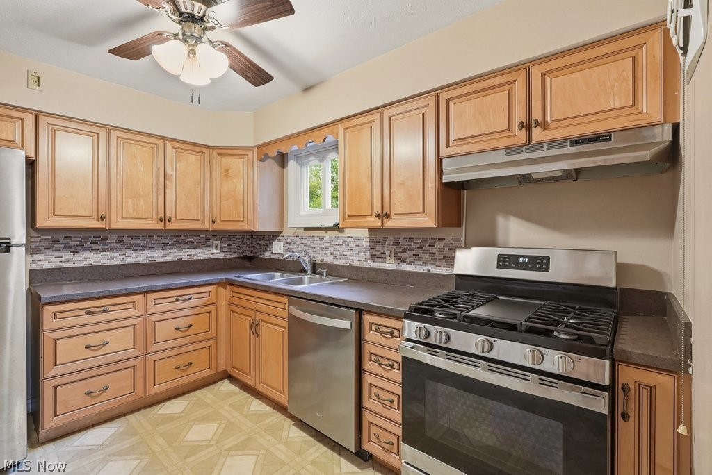 1637 Hanover Street Cuyahoga Falls OH 44221
