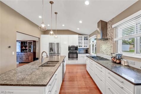 17100 Partridge Drive Strongsville OH 44136