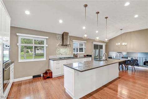 17100 Partridge Drive Strongsville OH 44136