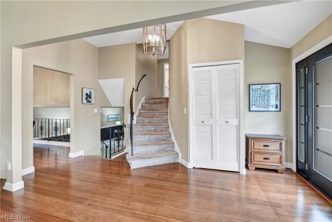 17100 Partridge Drive Strongsville OH 44136