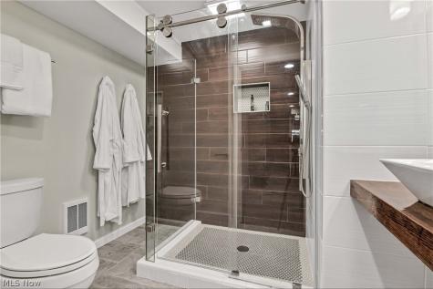17100 Partridge Drive Strongsville OH 44136