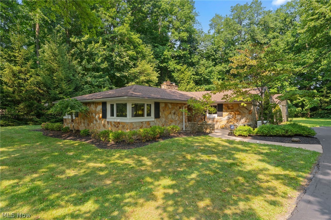 981 Worton Park Drive Mayfield Village OH 44143