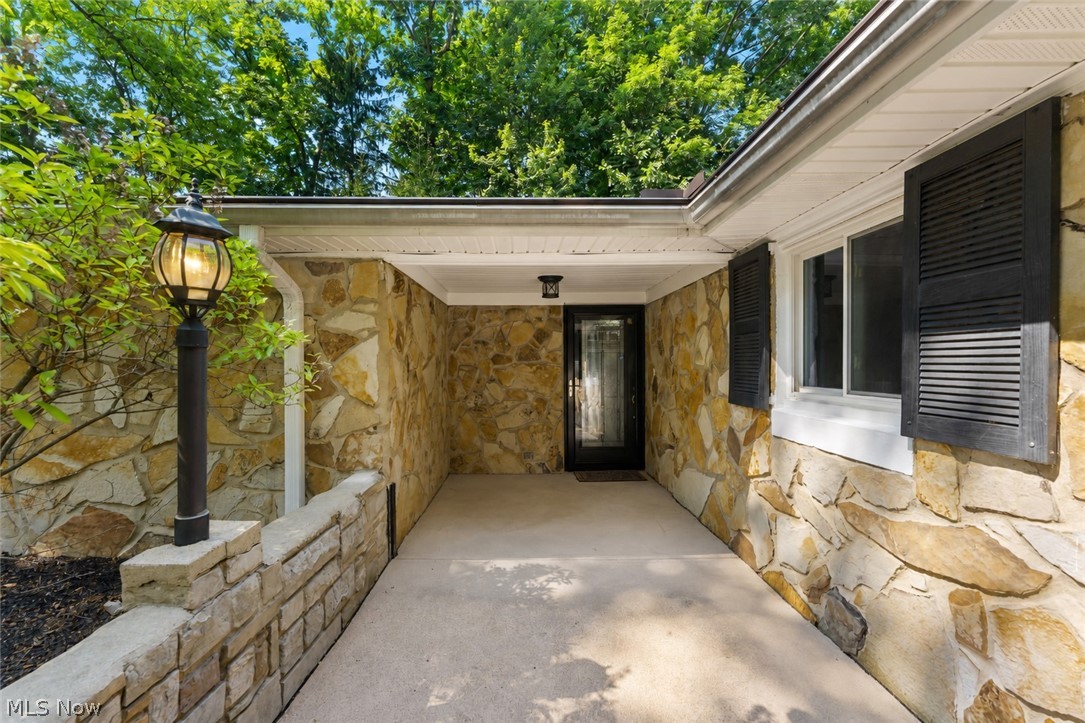 981 Worton Park Drive Mayfield Village OH 44143