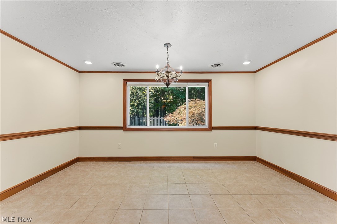 981 Worton Park Drive Mayfield Village OH 44143