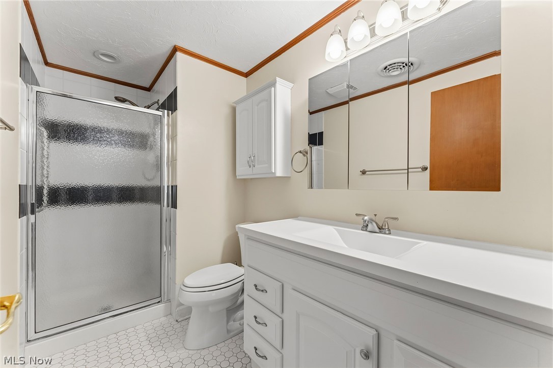 981 Worton Park Drive Mayfield Village OH 44143