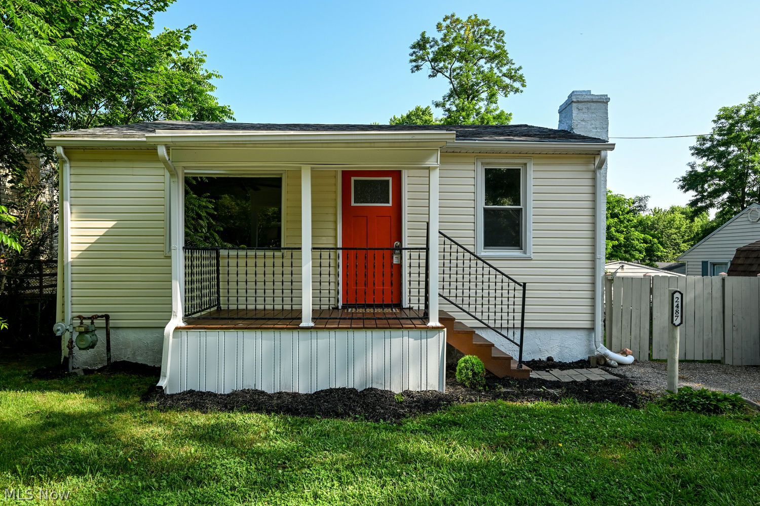 2487 Delaware Avenue Akron OH 44312