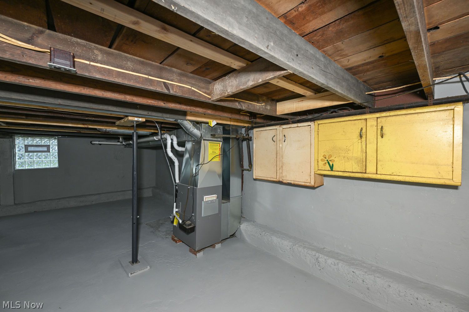 2487 Delaware Avenue Akron OH 44312