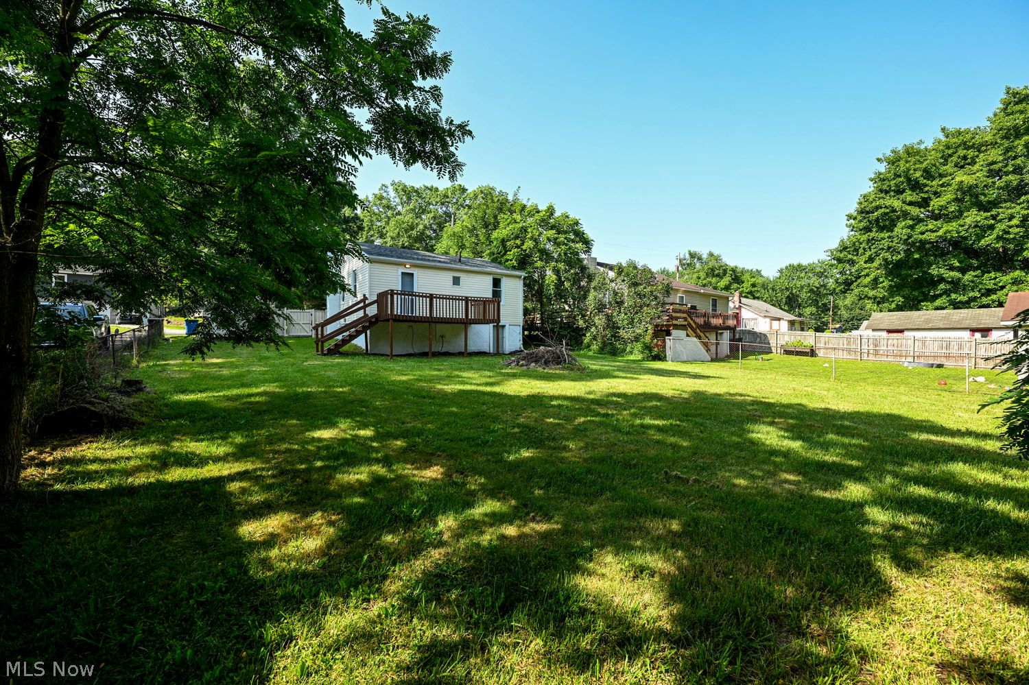 2487 Delaware Avenue Akron OH 44312