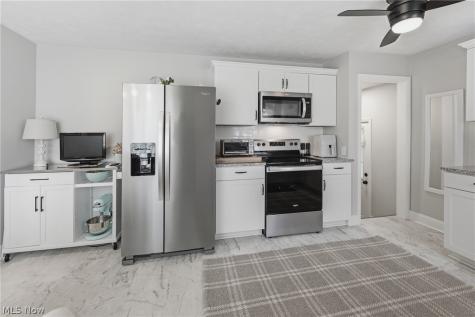 13484 Judy Avenue NW Uniontown OH 44685