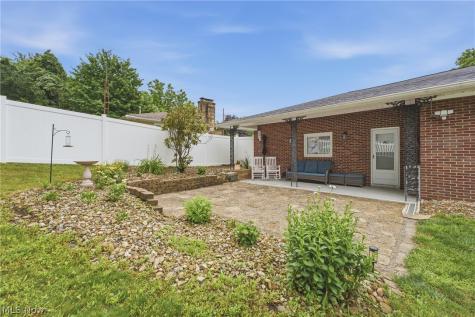 13484 Judy Avenue NW Uniontown OH 44685