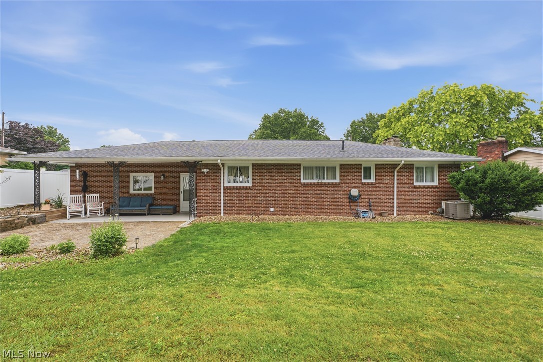 13484 Judy Avenue NW Uniontown OH 44685
