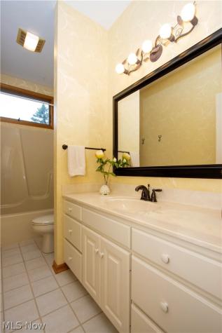 734 Danberry Drive Wooster OH 44691