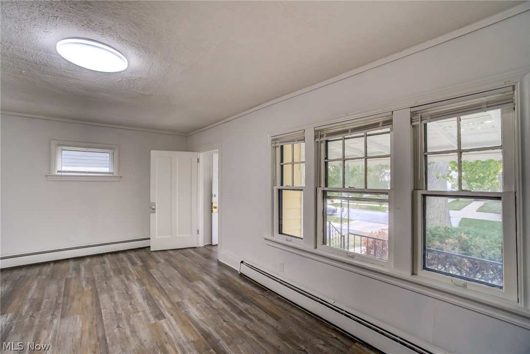 2015 Baxterly Avenue Lakewood OH 44107