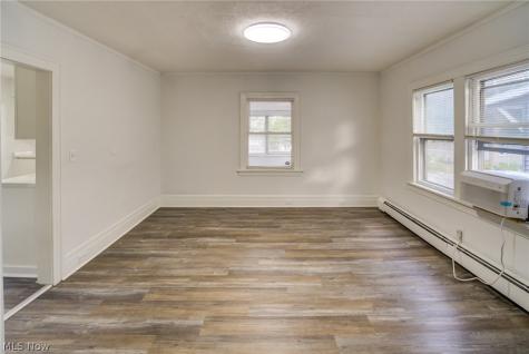2015 Baxterly Avenue Lakewood OH 44107