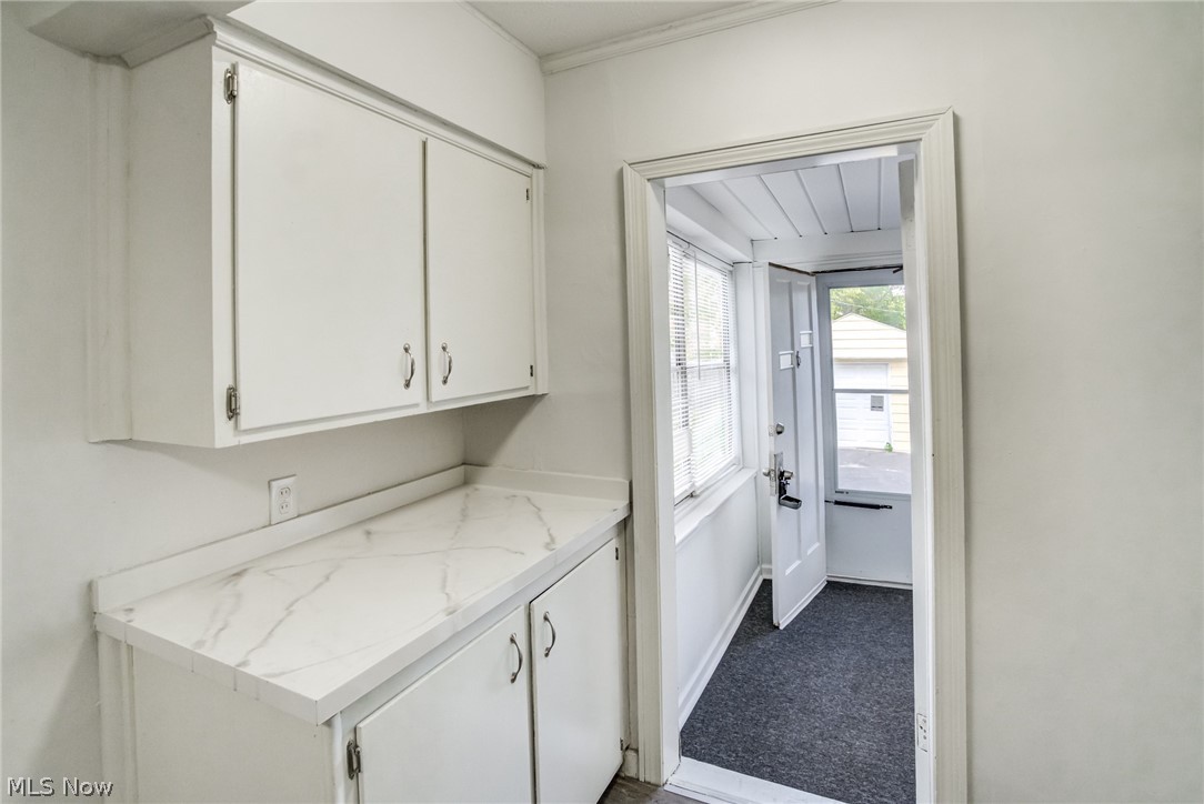 2015 Baxterly Avenue Lakewood OH 44107