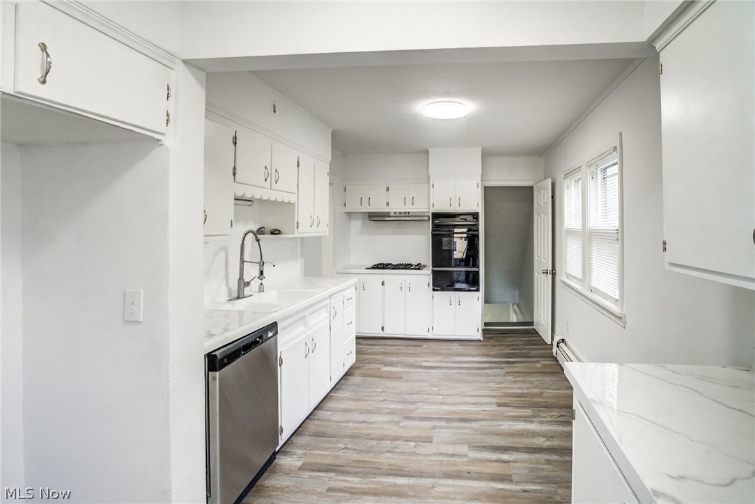 2015 Baxterly Avenue Lakewood OH 44107