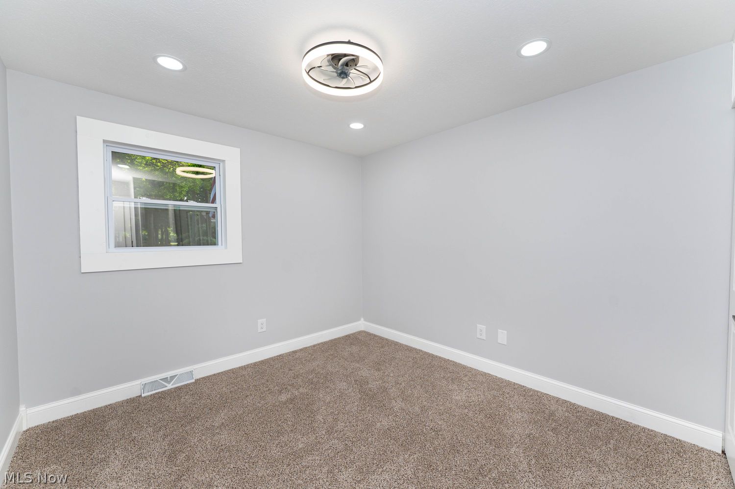 5914 S Shandle Boulevard Mentor OH 44060