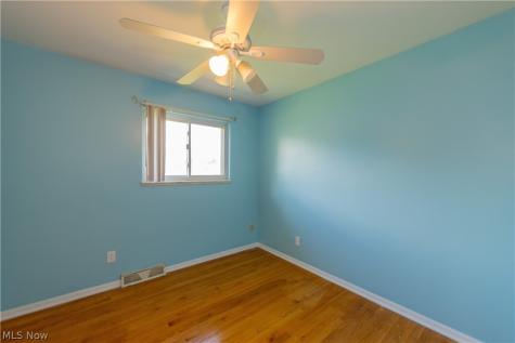 4685 Birchwood Road Garfield Heights OH 44125