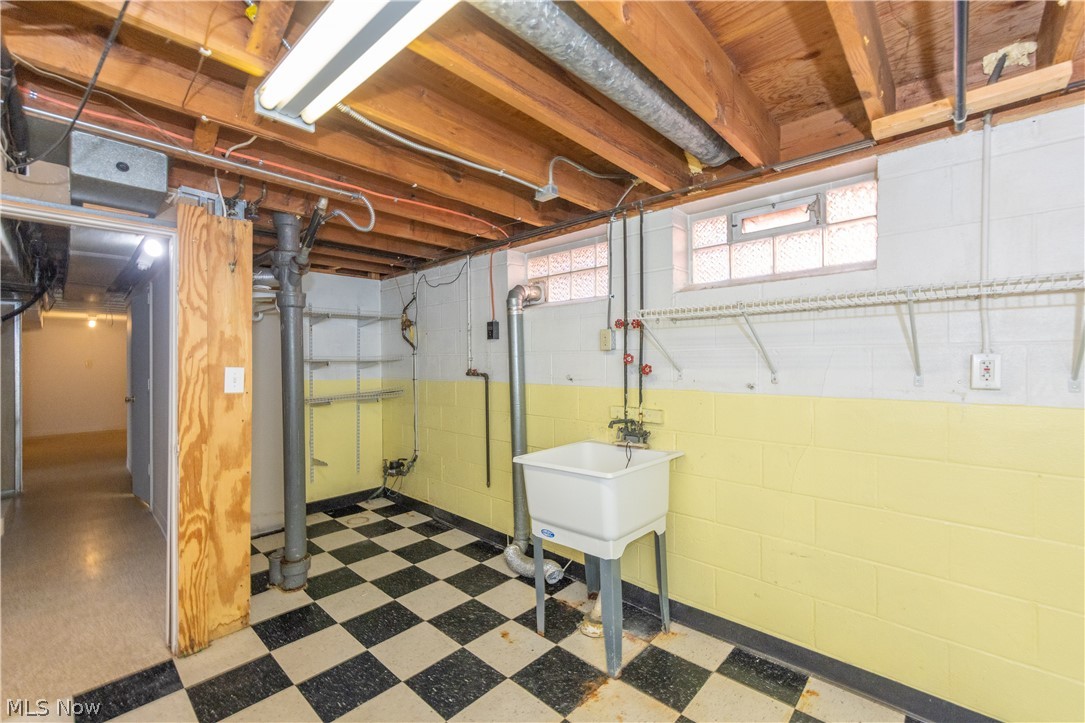 4685 Birchwood Road Garfield Heights OH 44125