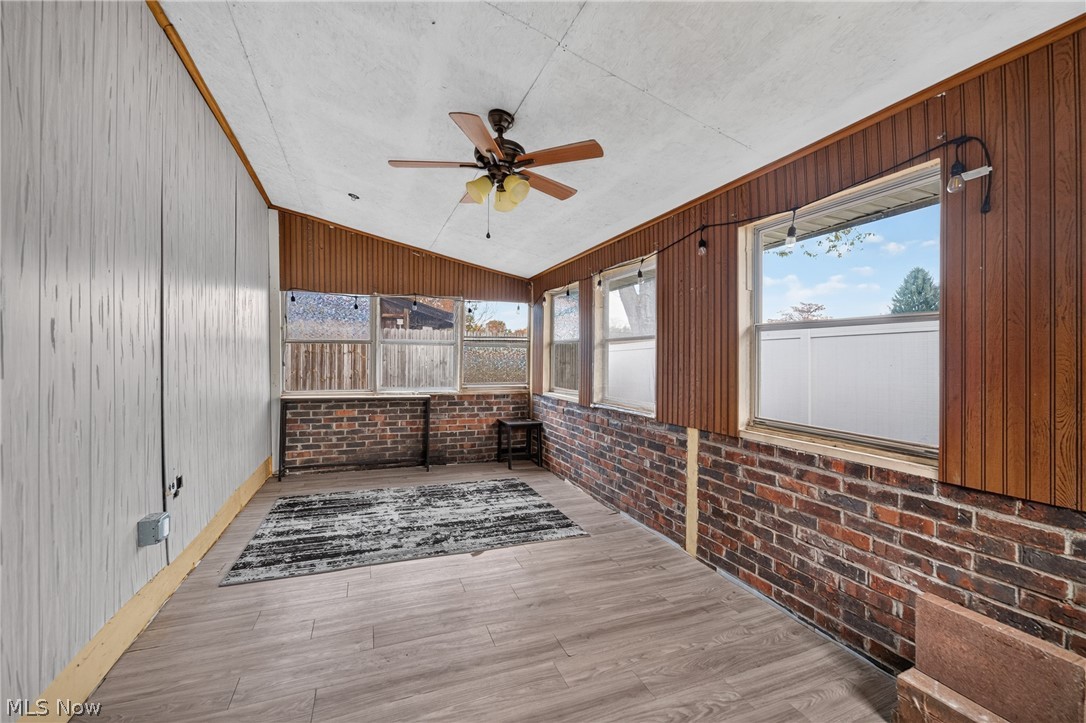 997 Gordon Square NE Bolivar OH 44612