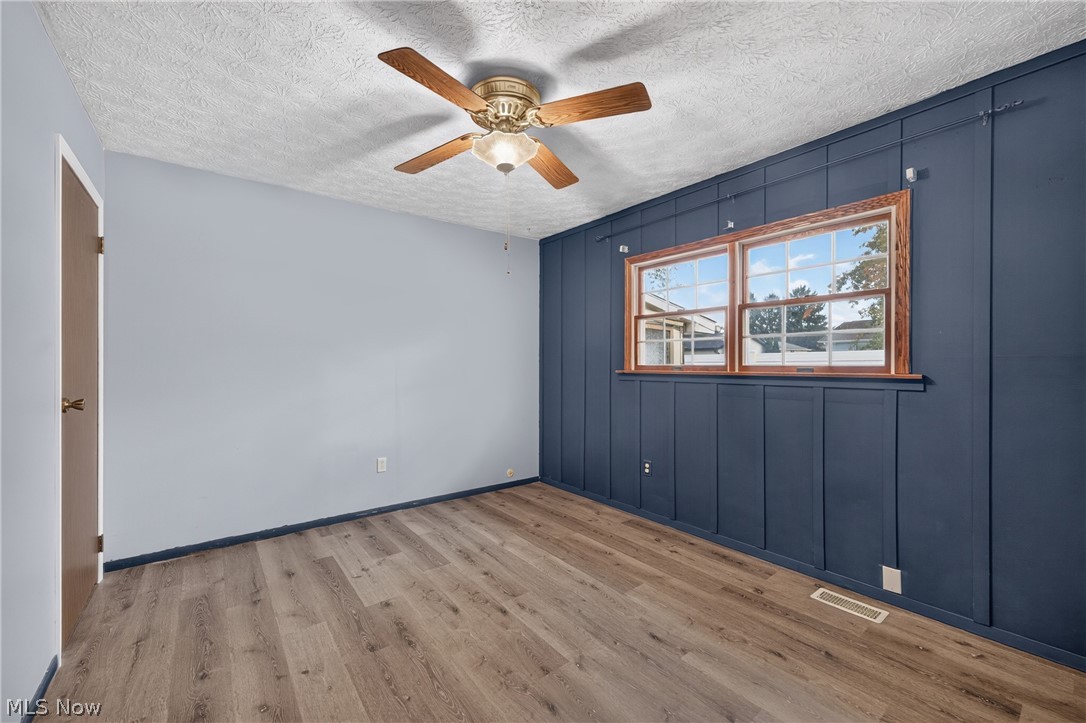 997 Gordon Square NE Bolivar OH 44612