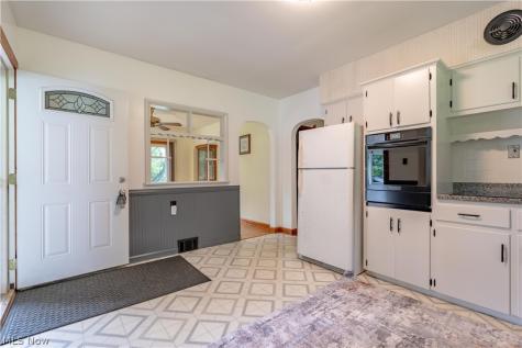 4216 State Road New Franklin OH 44319