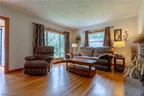 4216 State Road New Franklin OH 44319