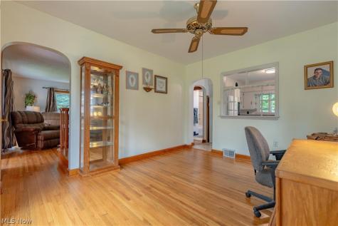 4216 State Road New Franklin OH 44319