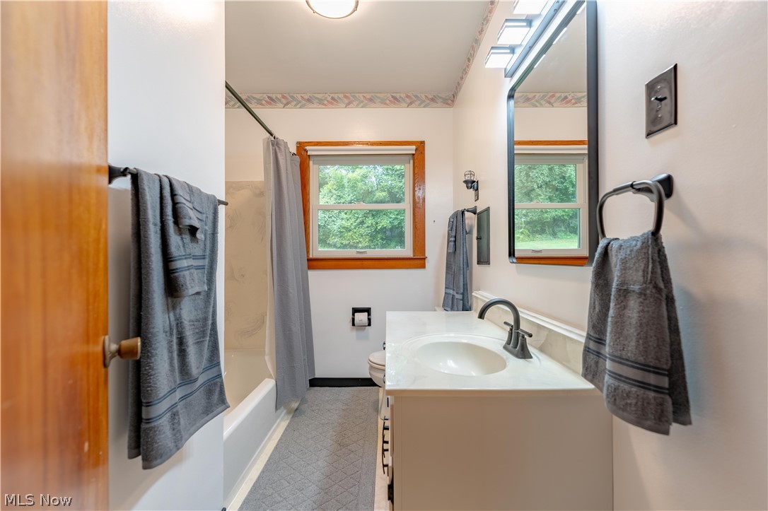 4216 State Road New Franklin OH 44319