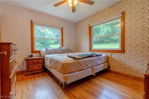 4216 State Road New Franklin OH 44319