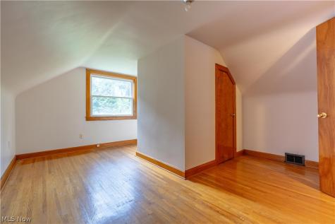 4216 State Road New Franklin OH 44319