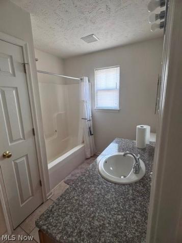 2186 E 40th Street Cleveland OH 44103