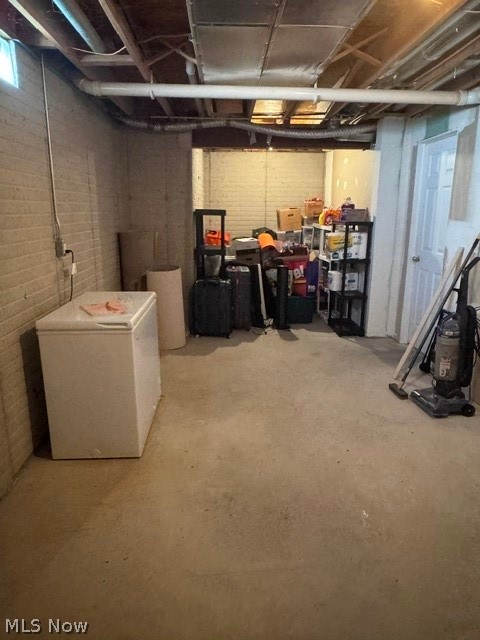 2186 E 40th Street Cleveland OH 44103