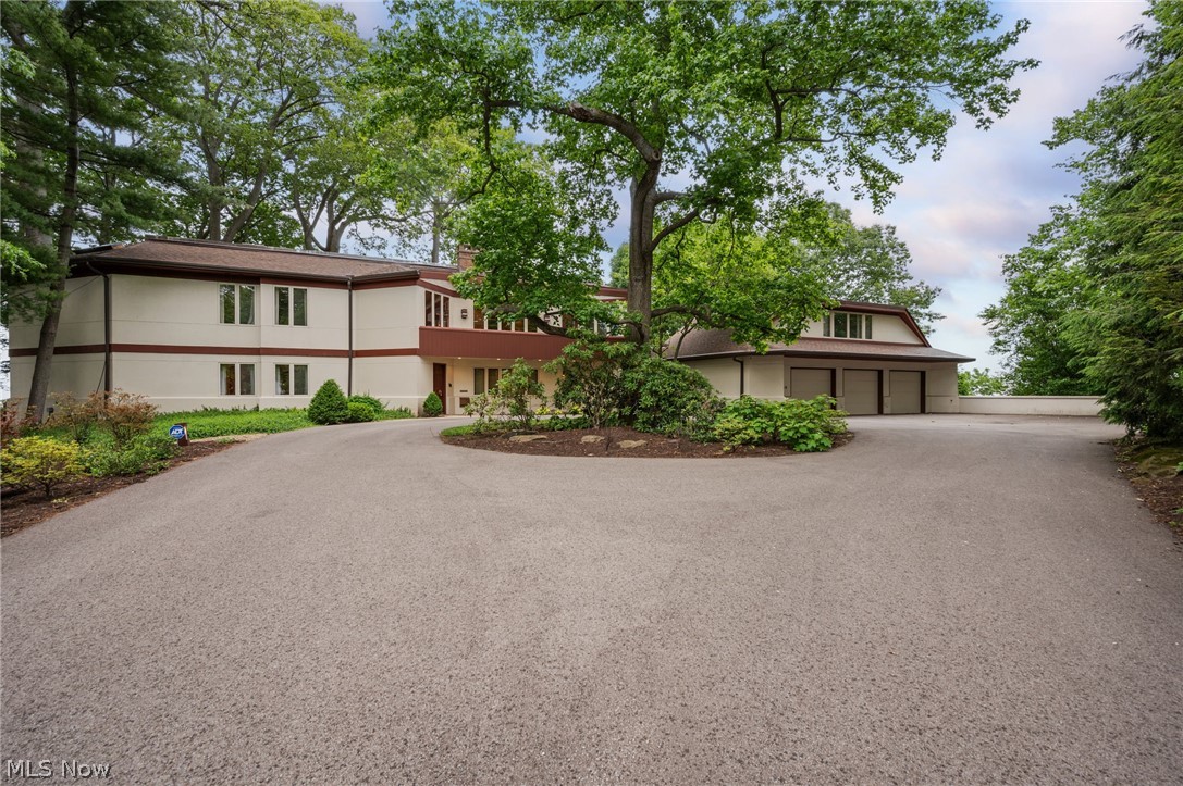 22916 Lake Road Bay Village OH 44140