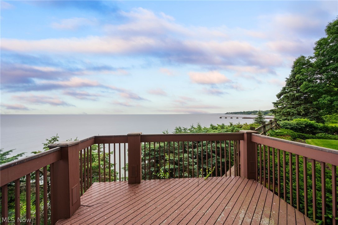 22916 Lake Road Bay Village OH 44140