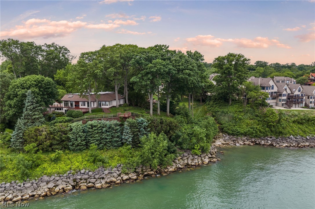 22916 Lake Road Bay Village OH 44140