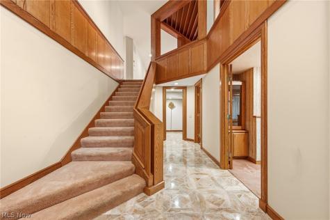 22916 Lake Road Bay Village OH 44140