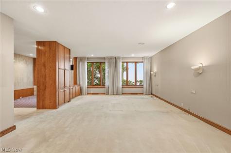 22916 Lake Road Bay Village OH 44140