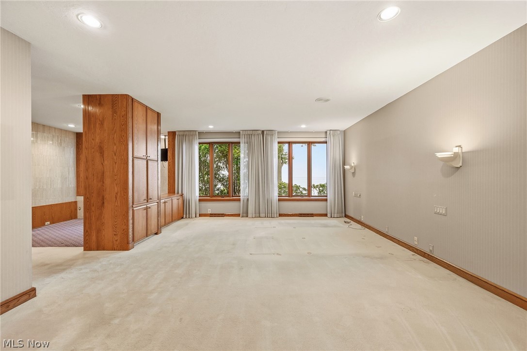 22916 Lake Road Bay Village OH 44140